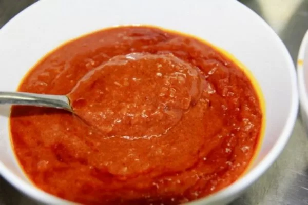 cách ướp sườn nướng ngon mềm với sốt BBQ ngũ vị đậm đà